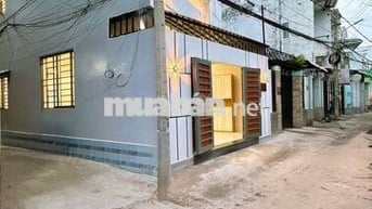 Nhà xây mới hẻm ngang trường đại học tại chức cần thơ