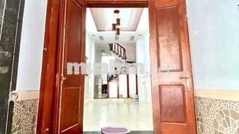 NNC Phạm Văn Bạch, 54m2, trệt, 2 lầu, 3 PN, nhà trống ở ngay, giá 11tr