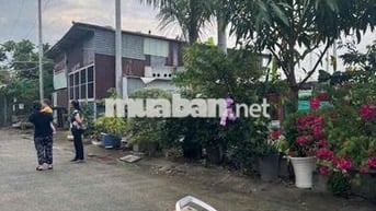 cho thuê kho đường Phạm Hữu Lầu 180m2 giá 12.5 tr