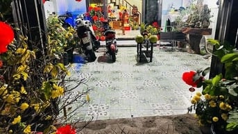 Cho thuê nhà hẻm tỉnh lộ 43, ô tô đỗ trong nhà giá thuê 8,5tr/tháng