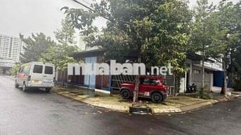 kho đôi 2MT phạm Đức sơn p16q8 DT 350m giá 40tr