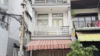 7,9 TỶ TL 
✅ Vị trí đẹp, Góc 2 MTKD Đoàn Giỏi 3 lầu ngay AEON MALL Tp