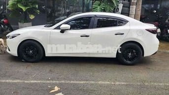 Mazda 3 2018 1.5 AT Sedan - 180000 km