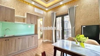 Cho thuê căn hộ 1Pn rộng hơn 42m2 - Balcony - chợ Tân Định - cầu Kiệu
