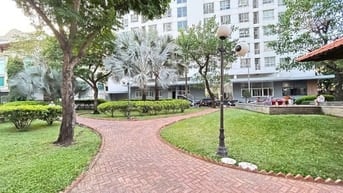 Chung cư  52 P5 Q8 2PN 62,4m2 thang máy, shr , tặng NT ngay TTHC Q8