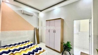 1 PHÒNG NGỦ,TÁCH BẾP,BAN CÔNG RIÊNG,GẦN SÂN BAY,E.TOWN CỘNG HOÀ