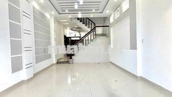 Nhà 2 Lầu 3PN KDC Hưng Phú chỉ 11 triệu