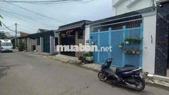 Cần bán Gấp nhà câp 4 Shr Mt đg nhựa ngay ngã 5 chờ Đầu Mối Bà Điểm