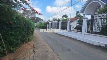 600m2 đất mặt tiền đường Dư Khánh Bình Dương