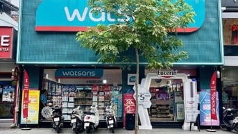 Nhà MT Nguyễn Trãi, Q.1; 240m2 (10 x 25); XD 1 Hầm 8 Tầng; HĐT 300Tr