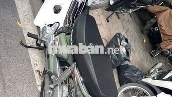 Xe máy Honda Dream đời 1994 màu xanh rêu