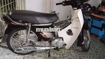 Xe máy Honda Super Dream 2009 màu nâu trắng