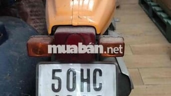 Xe máy 50cc màu vàng đã qua sử dụng