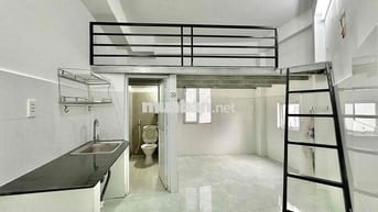 DUPLEX CỬA SỔ TRỜI NGAY CỔNG SAU VLU - ĐI BỘ 2 Phút