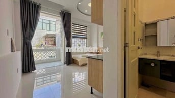 CĂN HỘ BAN CÔNG SIÊU THOÁNG FULL NỘI THẤT MÁY GIẶT RIÊNG NEW 100%