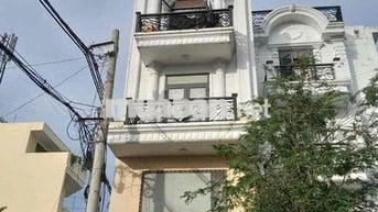 Miễn phí dịch vụ,nước tháng đầu tiên.