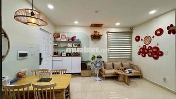 Chuyển nhà mới bán căn 2pn 2wc full nội thất, ban công ĐN cc Dreamhome