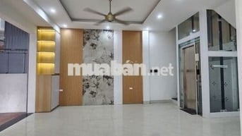 ✨ Thang máy xịn – 5 tầng sừng sững – Đẹp không tì vết! ✨