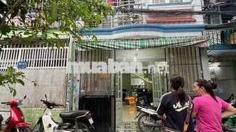 kẹt tiền cần bán căn nhà 4x10 1 trện 1 lầu