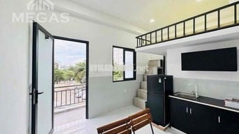 KHAI TRƯƠNG PHÒNG MỚI BAN CÔNG HOẶC CỬA SỔ TRỜI NÈ ĐỦ TIỆN ÍCH