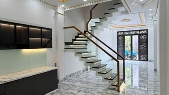 Nhà đẹp mới xây đường Bà Hom, Quận 6 (4x15m) Trệt 3 lầu, sân thượng