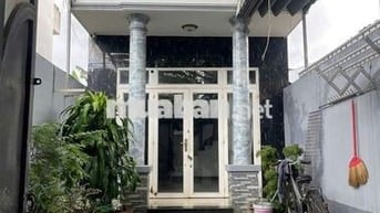 4,2x22m có sân ô tô 2pn 2 máy lạnh Huỳnh Thị Hai