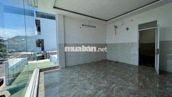 Chủ Gũi Bán Căn Nhà Mặt Tiền Kinh Doanh Tôn Đức Thắng Nha Trang