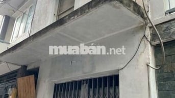 Nhà hẻm đường C1, Phường 13, Tân Bình 3,5x14,5 vuông vức nhà cũ