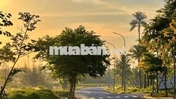 Ngay cạnh FPT Campus lô 150m2 view công viên giá chỉ 5,x tỷ