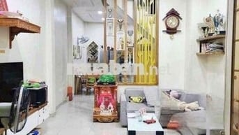 Cần cho thuê nhà hẻm xe tải thông gò dầu 4x14m 1 lầu 2pn 2wc 11tr