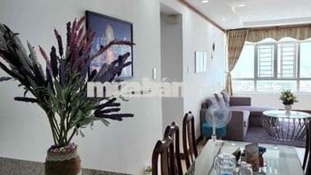 Chủ cần bán gấp CH 2PN view nhìn trọn thành phố .