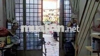 Bán nhà view hồ Hiệp Thành,quận 12