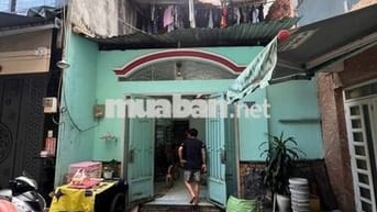 Nhà Bân Lạc Long Quân 4.6mx10m 1 trệt 1 lầu hẻm xe hơi giá tốt