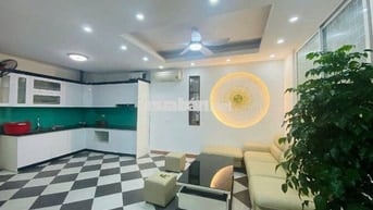 Bán nhà đường Láng - 15m ra mặt phố - 5 tầng x 6 pn - 36m2- nhỉnh 9 tỷ