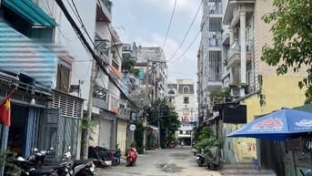 Nhà hẻm 8m dt34m2 1 lầu 2pn đường Huỳnh Thiện Lộc, Q. Tân Phú