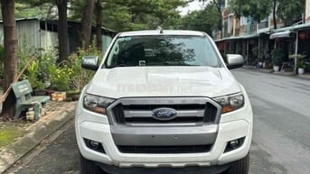 Ford Ranger 2015 XLS 2.2L 4x2 AT Form mới