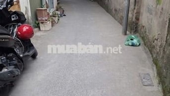 Phòng trọ cấp 4 khép kín, số 11, ngõ 220 Định Công Thượng, Hà Nội