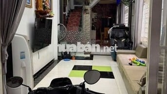 Nhà 3 Lầu Mới Giá Rẻ FULL Nội Thất Hẻm Đẹp Huỳnh Thị Hai Q12