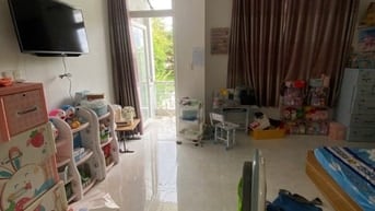 BÁN NHÀ XÂY 3 TẦNG - MẶT TIỀN ĐƯỜNG LÊ ĐÌNH QUẢN 9.4 TỶ