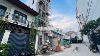 BÁN GẤP -LÔ ĐẤT 80M2- NGANG 4.5M- HẺM XE TẢI- XÂY DỰNG 5 TẦNG-  6.5 TỶ