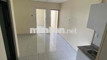 căn hộ tầng 10 cho thuê 3tr5 hoặc bán 765tr