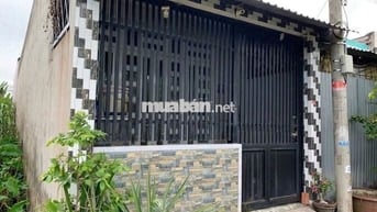 Nhà 6 triệu 2 phòng có nội thất gần sân Cầu Lông Tambo