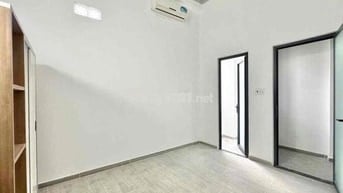 STUDIO BAN CÔNG GIÁ RẺ SÁT LÀNG ĐẠI HỌC