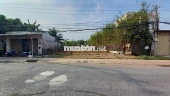 Nhà bà dì cần ra đi gấp miếng đất cho con gái đi du học