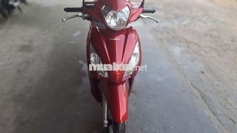 Honda vision . Đk 2018. Bstp  cà vẹt đầy đủ