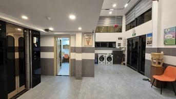 Bán CHDV 5 tầng,cách chợ bến thành 300m_7,5x11m,80m2, TM,giá 37 tỷ 