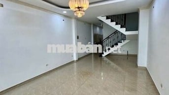 Mặt Bằng Kinh Doanh Mặt Tiền Đường Chợ Lớn - 4x21m - Có Hầm Để Xe