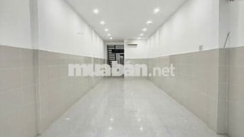 Nhà trệt lầu trống suốt hẻm đường Nguyễn Trãi chỉ 6 triệu