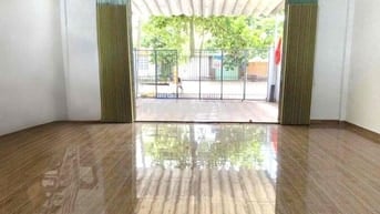 CHO THUÊ NHÀ MẶT TIỀN 125m2 VỪA Ở VỪA BUÔN BÁN GẦN CHỢ DĨ AN - DĨ AN