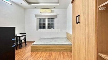 Cho Thuê Siêu Phẩm Studio Cửa Sổ Full NT - Free Xe Sát Parcmall Quận 8